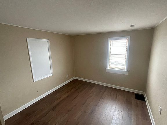 5th image of 5645 E. Grand River