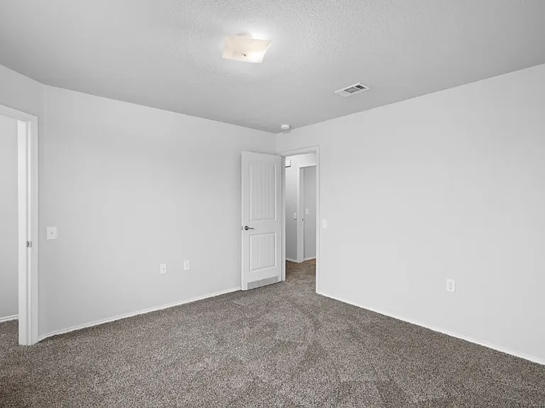 7204 Outfitter Dr — Photo 25