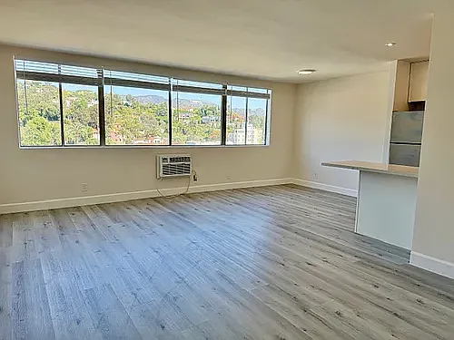 Madison Apartments — Photo 23