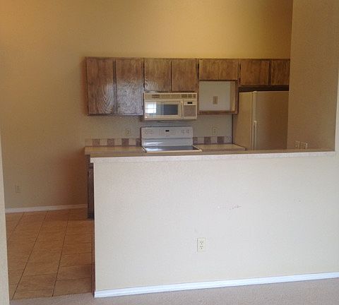 3rd image of 1475 Northwood #204