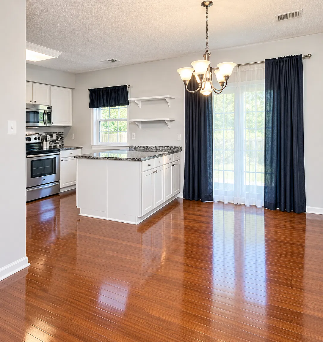 3 bed, 2.5 bath, 1140 sqft, $2,995 — Photo 3