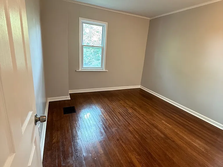 164 Parkridge Ave — Photo 5