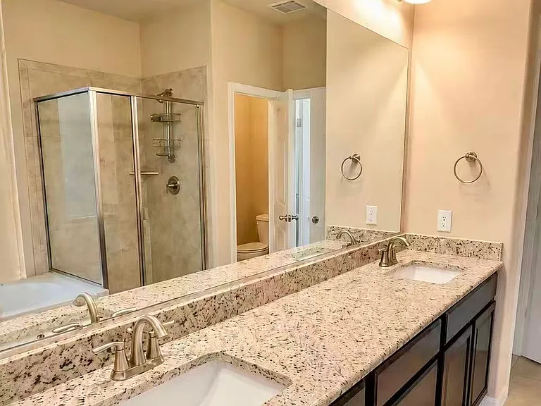 2316 Grant Park Way — Photo 10