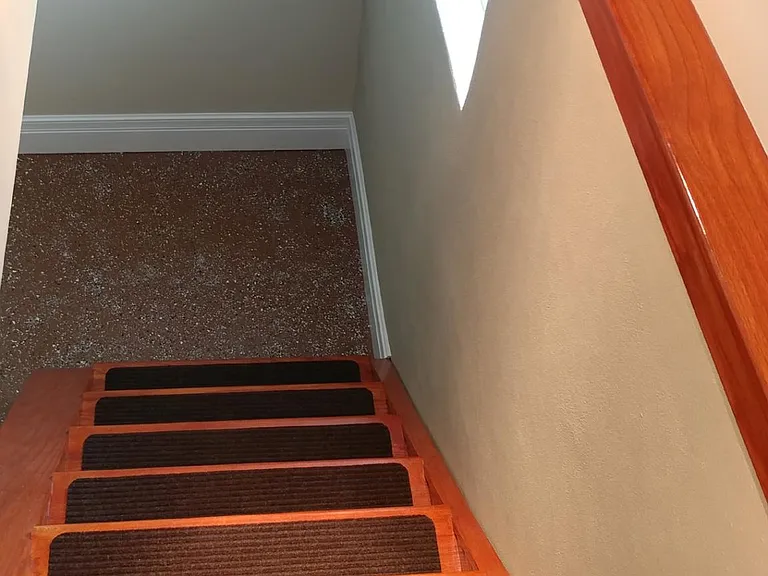 2205 Cleneay Ave — Photo 28