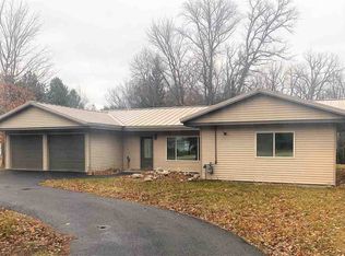 10920 Oakwood Dr, Roscommon, MI 48653