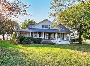 1825 N Highway 105, Charleston, MO 63834