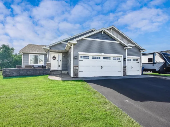 1024 Nicole Ave, Clearwater, MN 55320