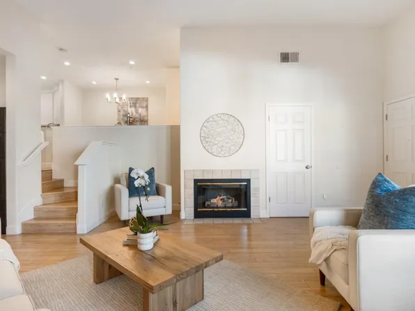 121 Pacchetti Way, Mountain View, CA 94040