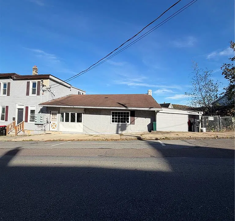 223 S 1st St #1