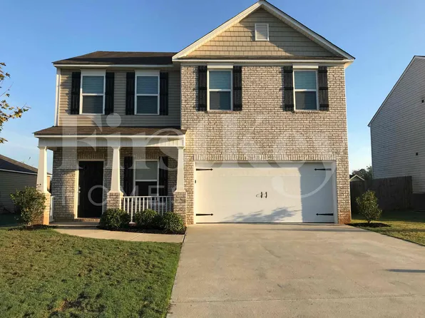 5069 Bella Ct, Moody, AL 35004