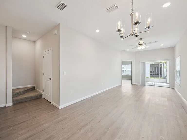 2960 Oak Park Way #41 — Photo 6