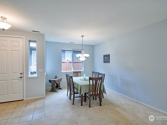 4th image of 4915 Bend Drive NE