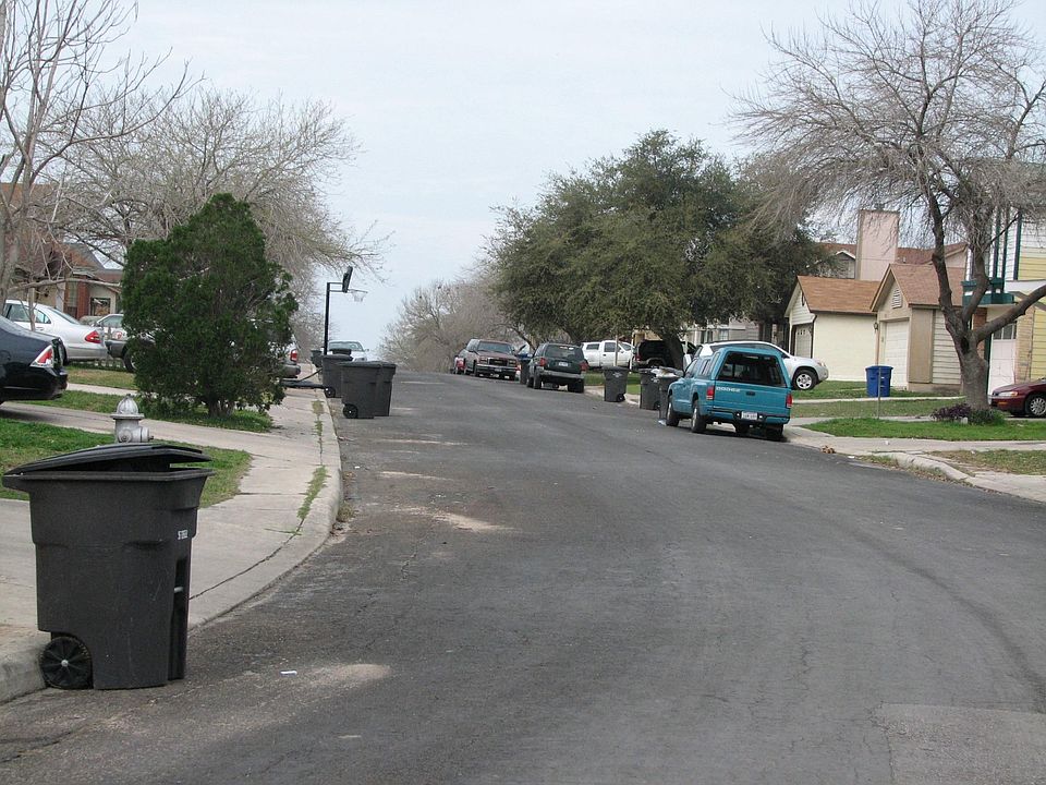 2nd image of 5967 Catalina Sunrise Dr
