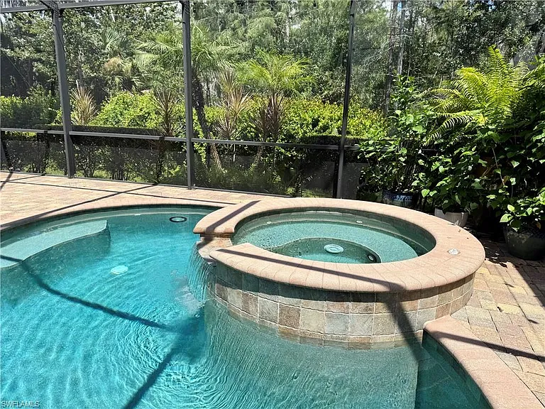 9594 Firenze Cir — Photo 41