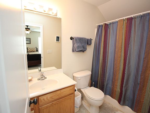 2nd image of 301 New Home St