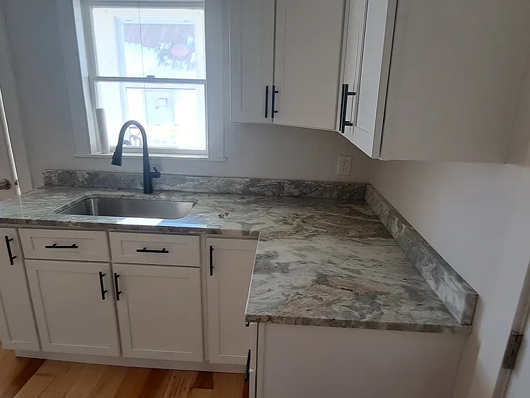 360 Elm St #1 — Photo 9