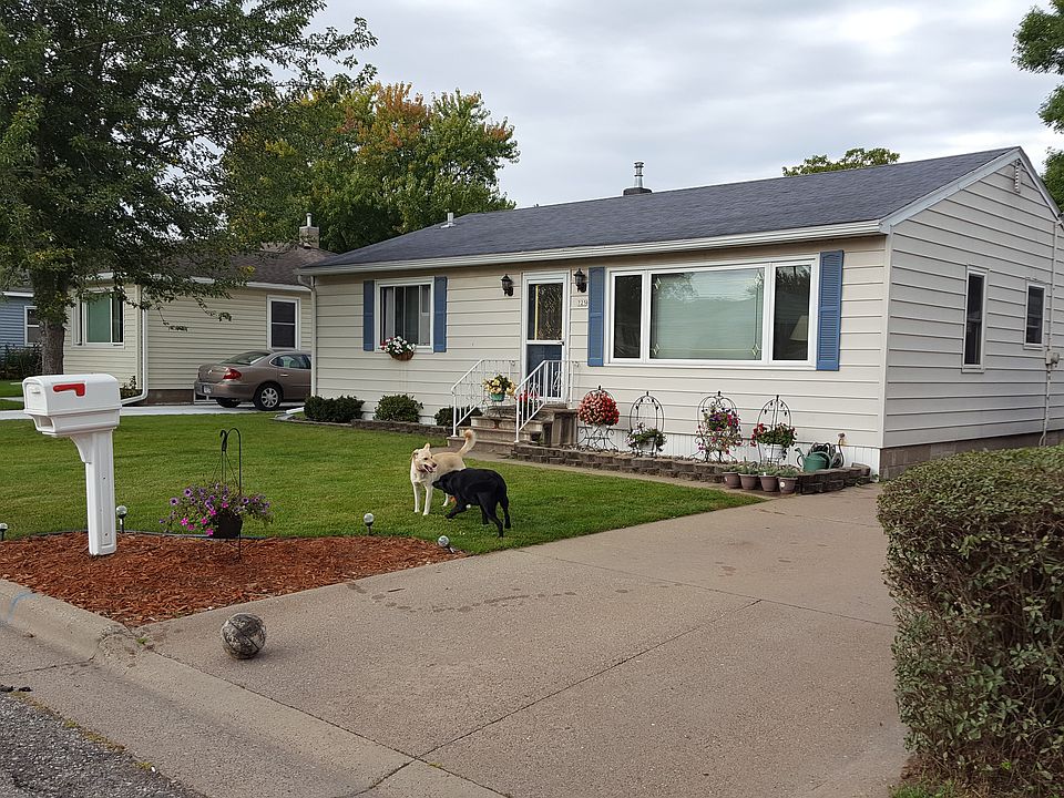 1st image of 725 47th Ave