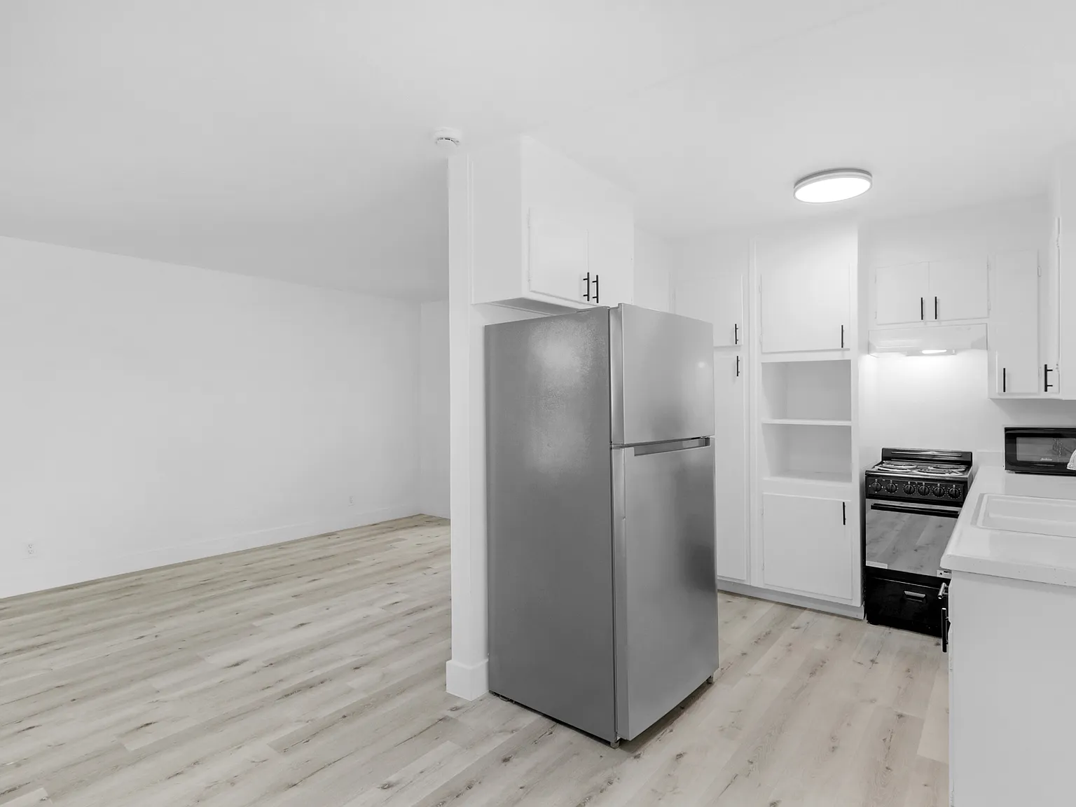 Carlson Drive Apartments — Photo 4