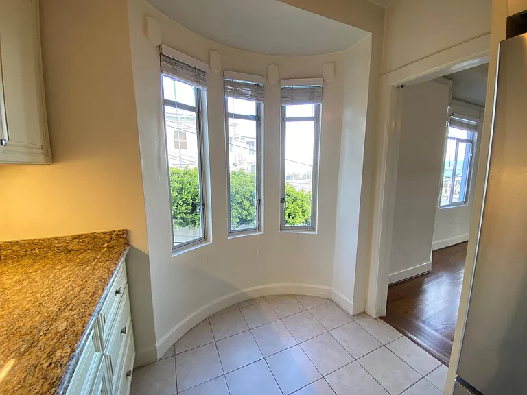 2060 Leavenworth St #5 — Photo 6