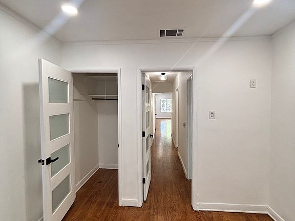 4th image of 1015 S Plymouth Blvd #1015