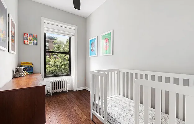 Bedroom, photo 2