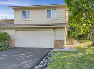 4584 Cinnamon Ridge Trl, Eagan, MN 55122