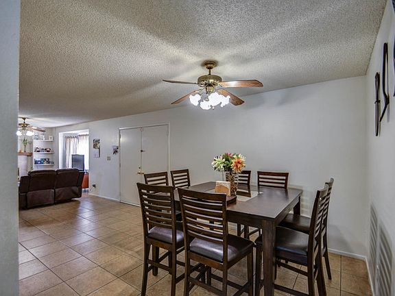 4th image of 1258 E Ivyglen St