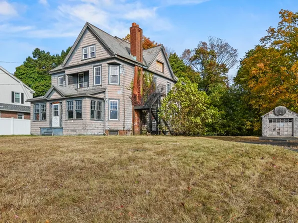 1784 Northampton St, Holyoke, MA 01040