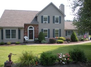 223 Steers Rd, Amsterdam, NY 12010