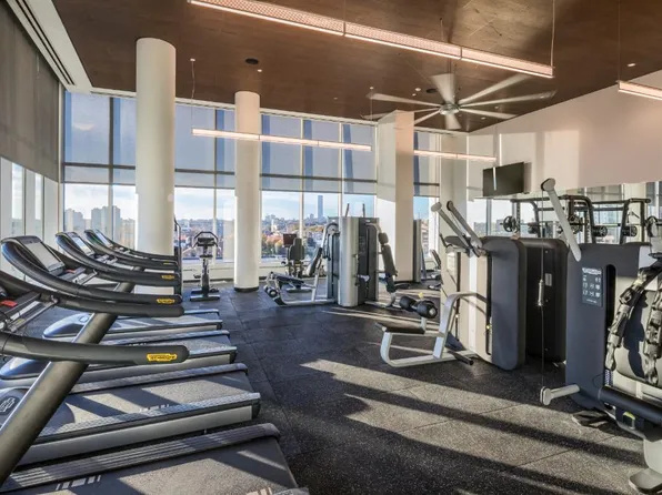 474 Warren Street image 9 of 40