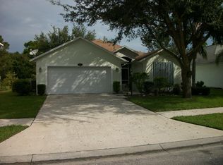 828 Tavernier Cir NE, Palm Bay, FL 32905