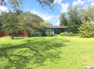 318 Paco Rd, Victoria, TX 77904