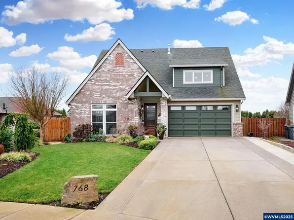 768 Goose Hollow Ct, Woodburn, OR 97071