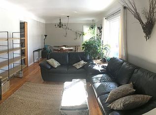 24260 Gardner Ave, Oak Park, MI 48237