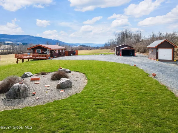 153 Mountain Meadows Lane, Cobleskill, NY 12043