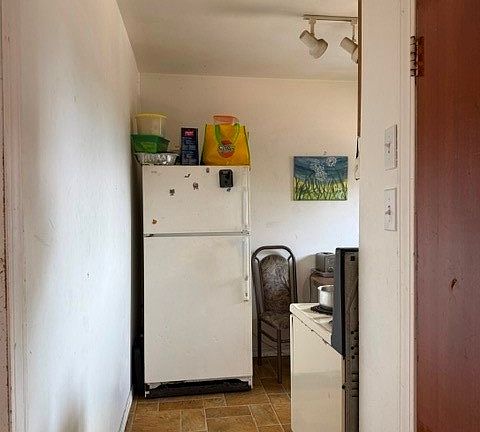 5th image of 1627 22nd Street W