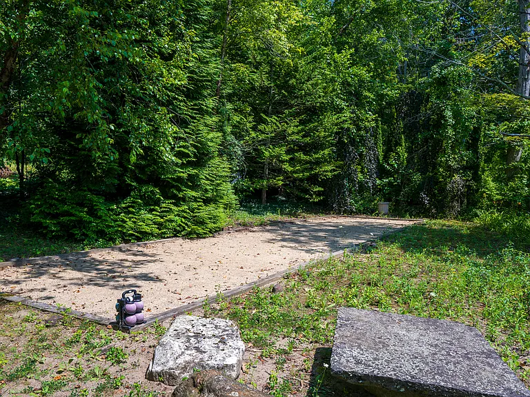 35 Kirk Rd — Photo 14