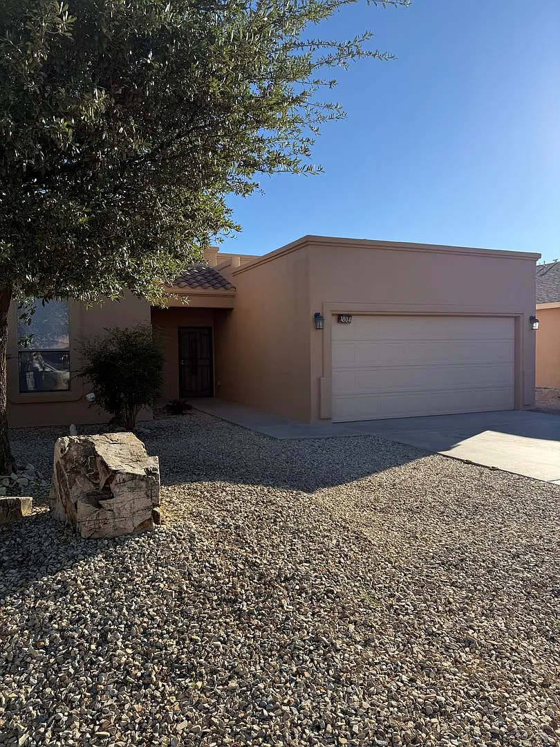 4804 Camino Dos Vidas Las Cruces, NM 88012 — Photo 2