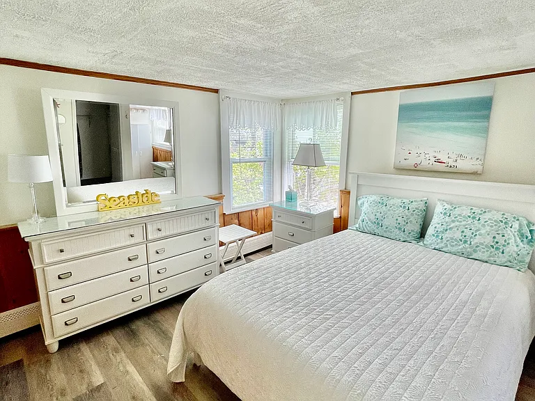 15 Seaview Ave — Photo 9