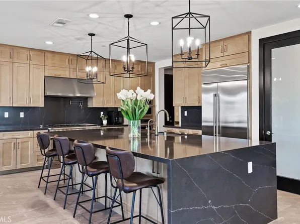 39767 Larkspur Ter, Temecula, CA 92591