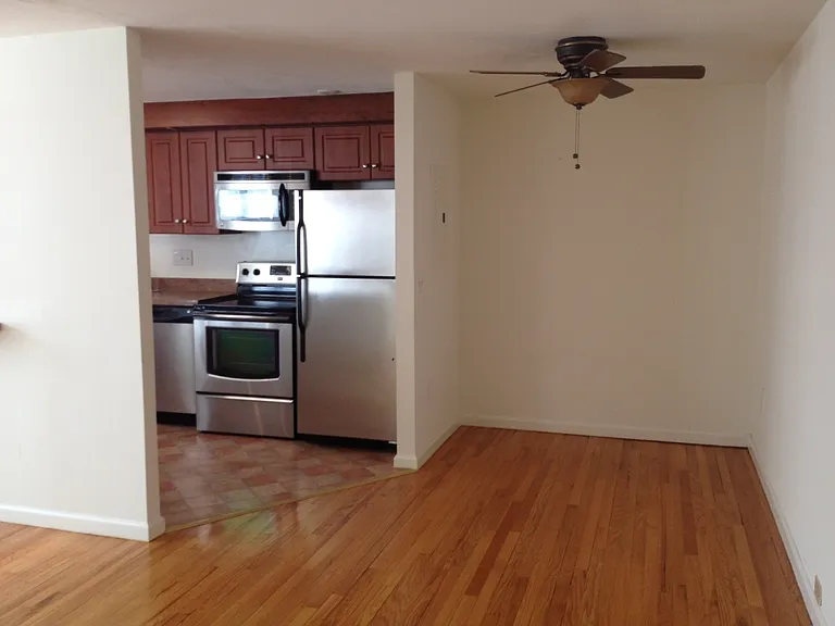 Eli Whitney Apartments — Photo 18