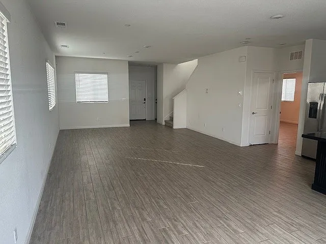 1056 Merrimack St — Photo 11