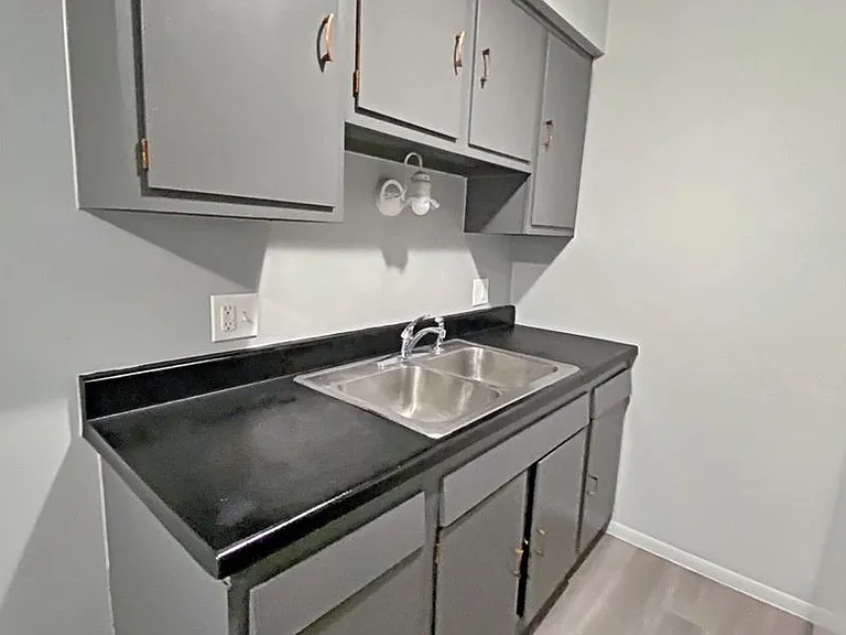 4015 Hamilton St — Photo 4