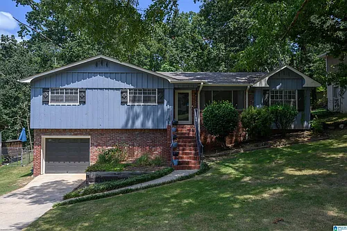 1440 Hickory Ln Photo 1