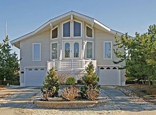 901 S Atlantic Ave, Beach Haven, NJ 08008