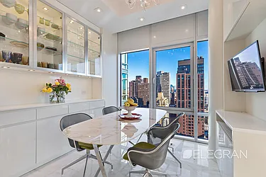 Rented by (Legacy) Elegran