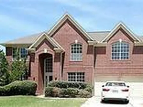 15618 Claremont Ct, Sugar Land, TX 77498