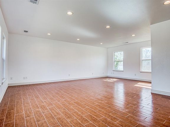 4th image of 1213 Timber Ct