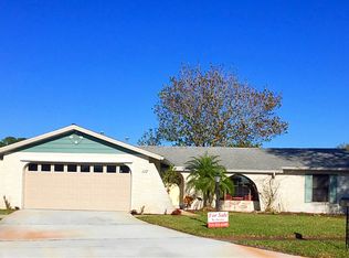 117 N Paul Revere Dr, Daytona Beach, FL 32119