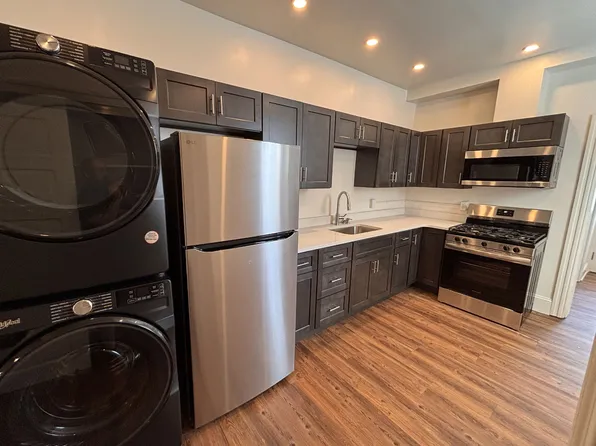 1028 W King St APT 1, York, PA 17404